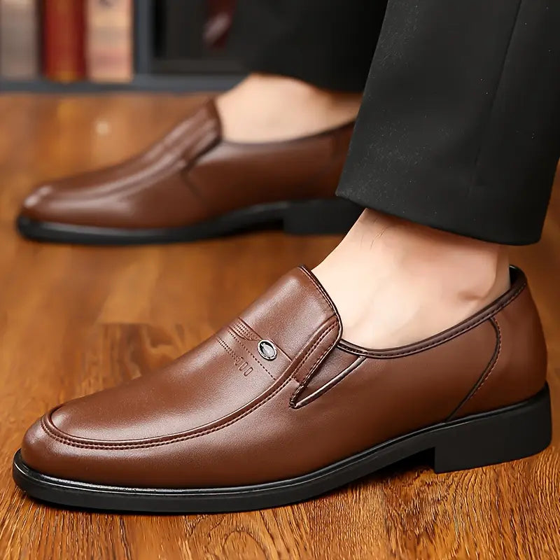 Herren Klassische Penny Loafers Mit Glänzendem Finish