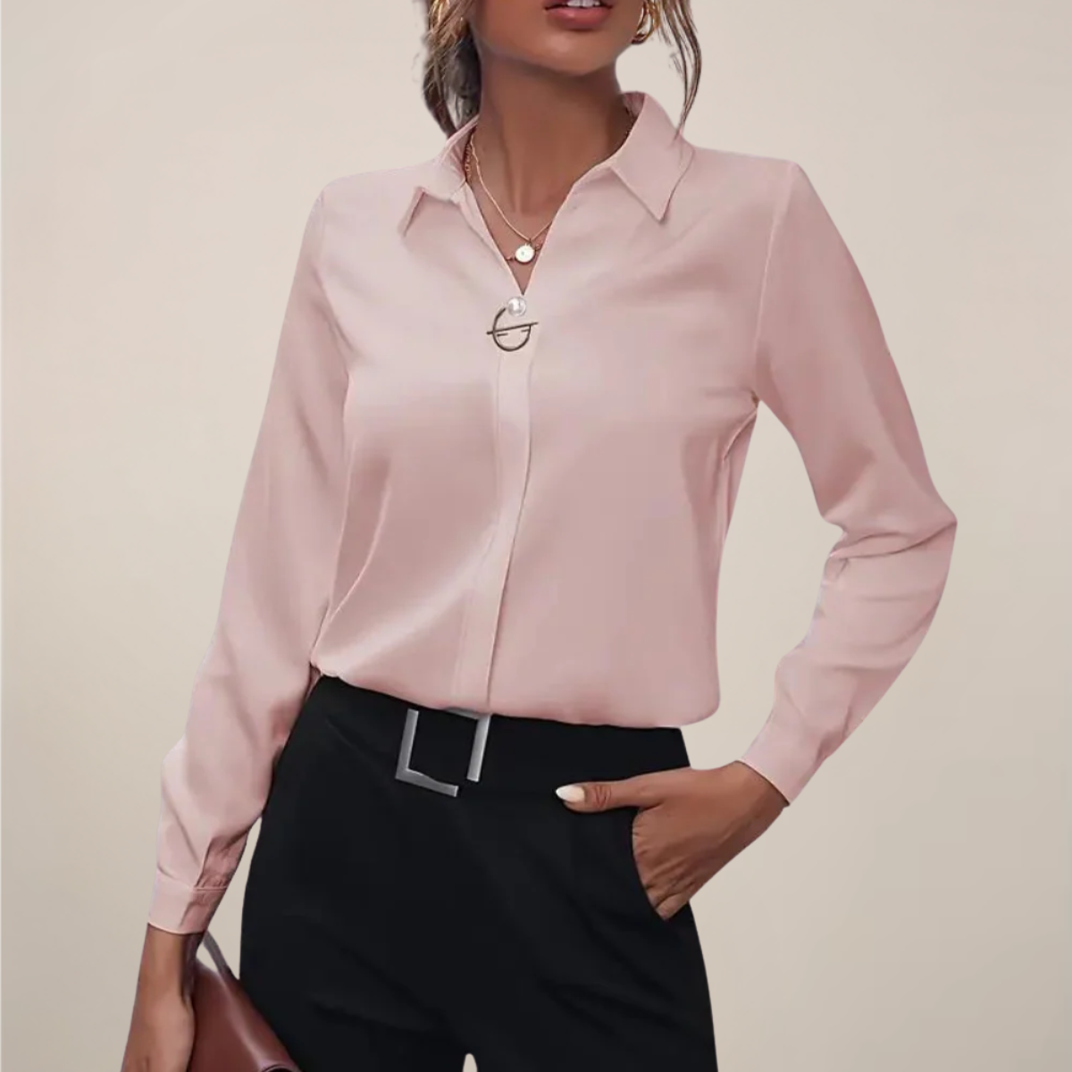 Elegante Einfarbige Damenbluse Mit Langen Ärmeln Und Kragen