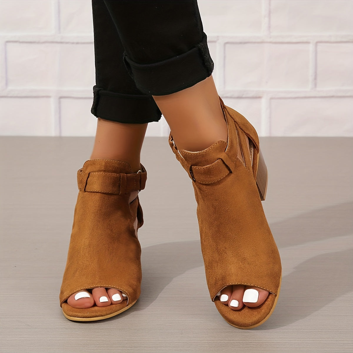 Damen Blockabsatz Sandalen Mit Peep Toe Cutout Knöchelriemen Und Schnalle