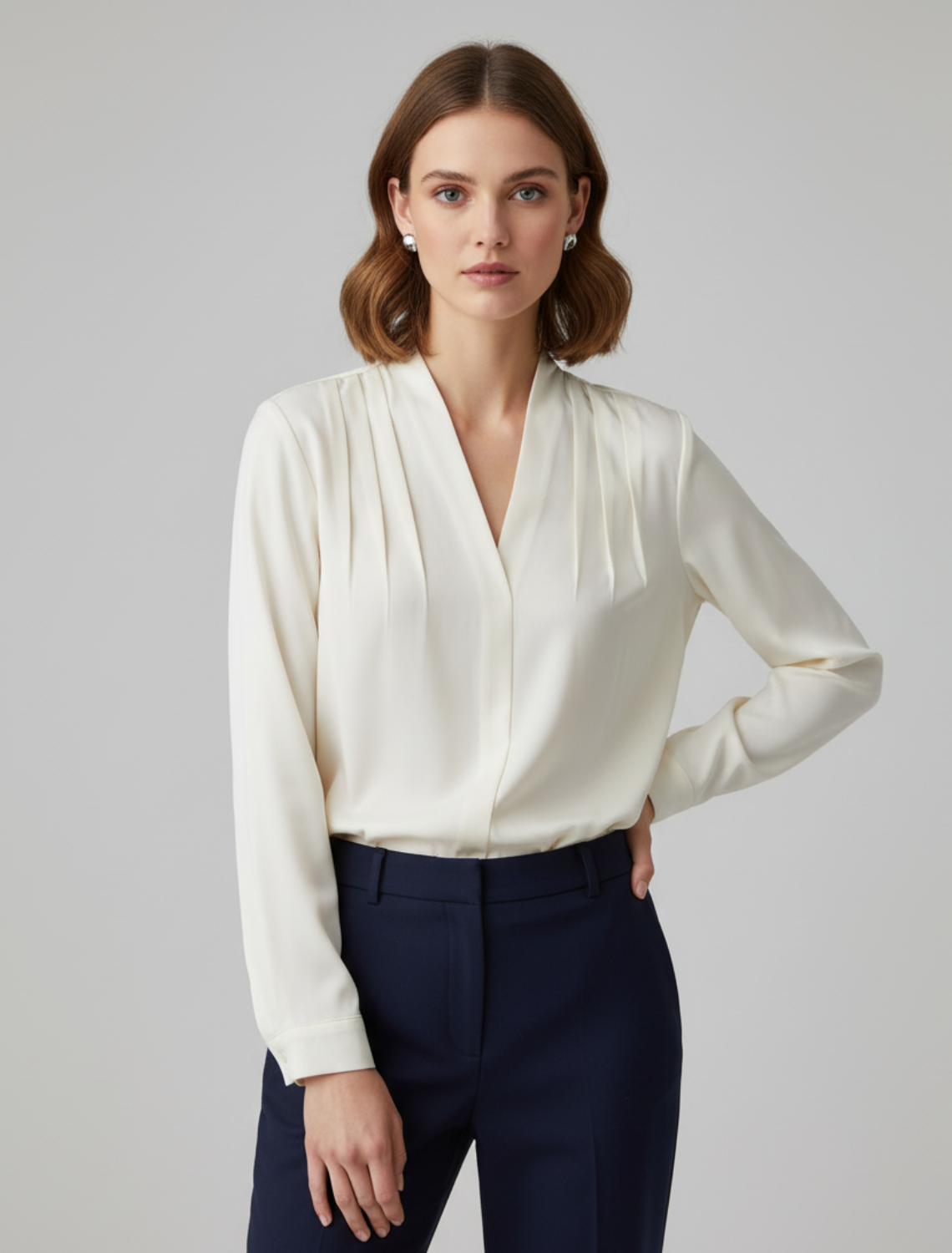 Elegante Satin Bluse Mit Puffärmeln Und Tailliertem Detail