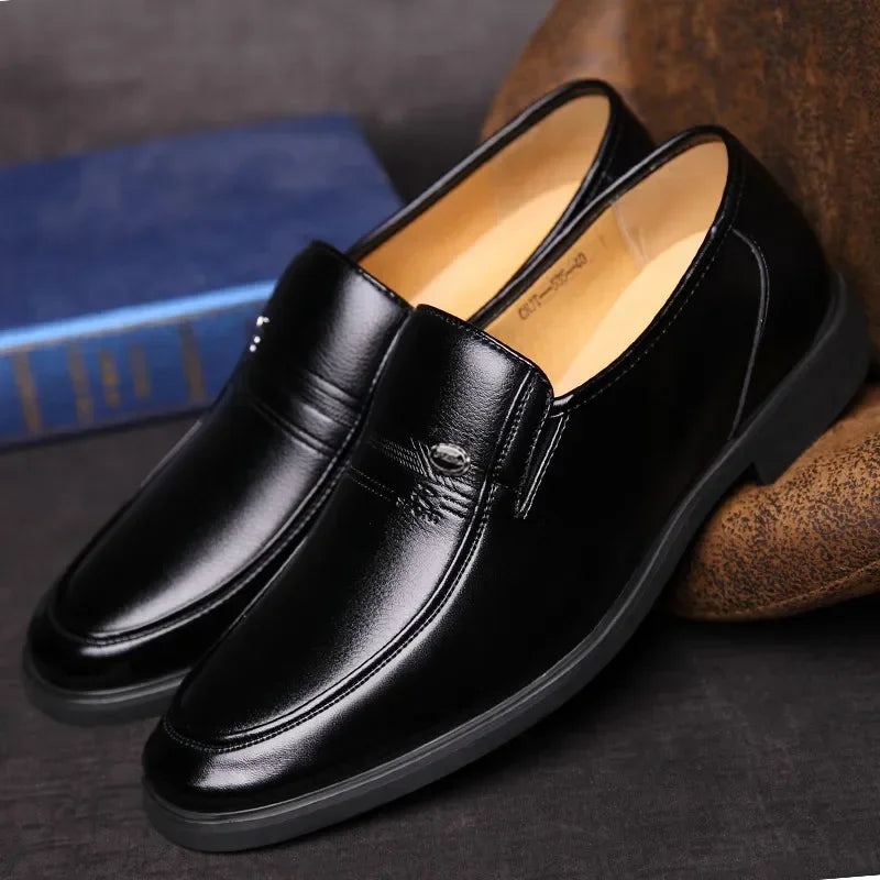 Herren Klassische Penny Loafers Mit Glänzendem Finish