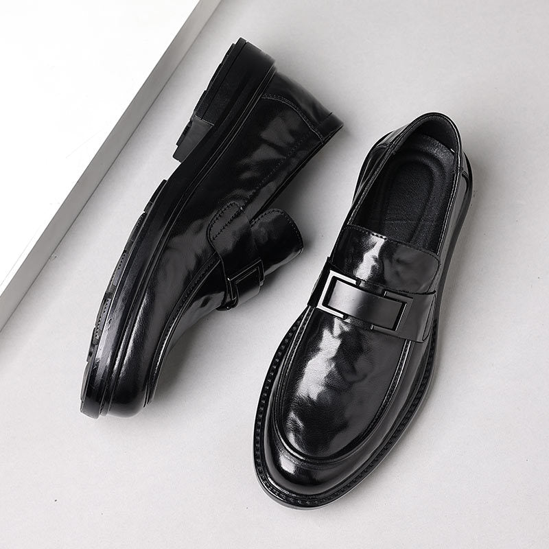 Herren Elegante Slipper Mit Runde Spitze Und Polierte Oberfläche