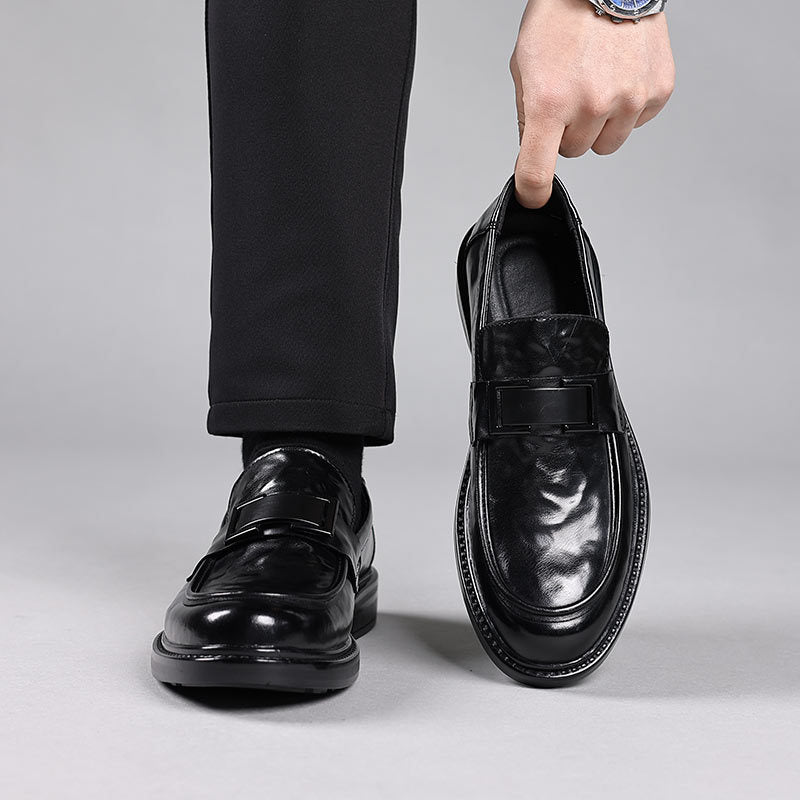 Herren Elegante Slipper Mit Runde Spitze Und Polierte Oberfläche