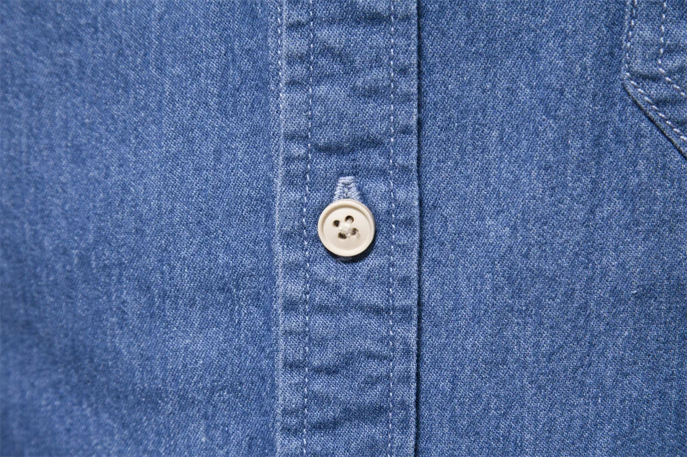 Atlas Herren Hemd Aus Hellblauem Denim Mit Knöpfen