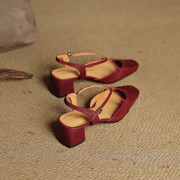 Damen Slingback Mit Blockabsatz Criss-Cross Knöchelriemen Quadratische Zehenform