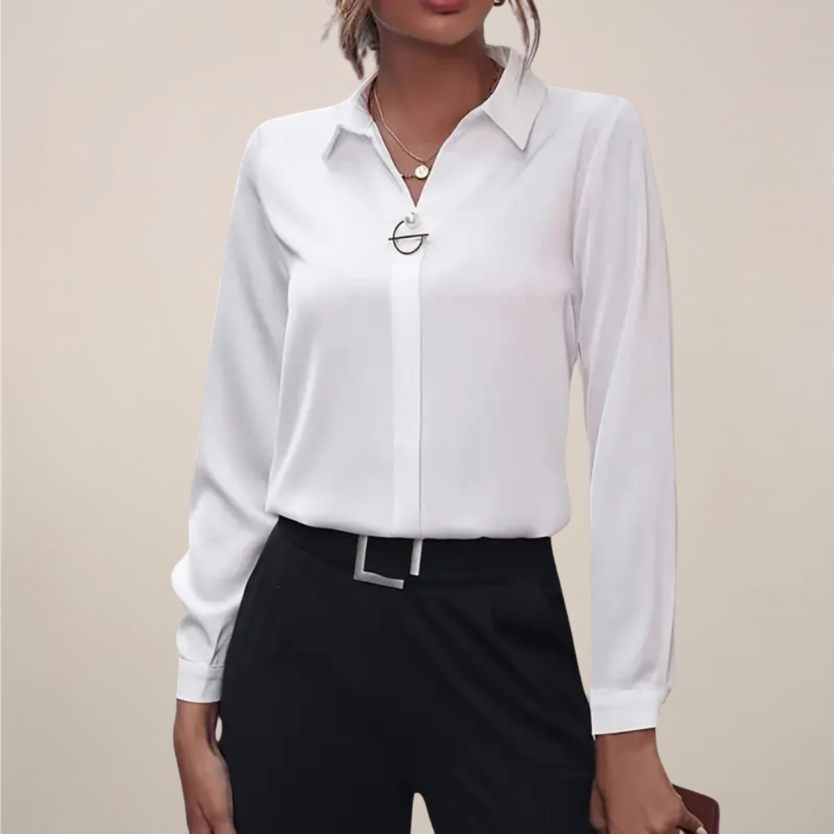 Elegante Einfarbige Damenbluse Mit Langen Ärmeln Und Kragen