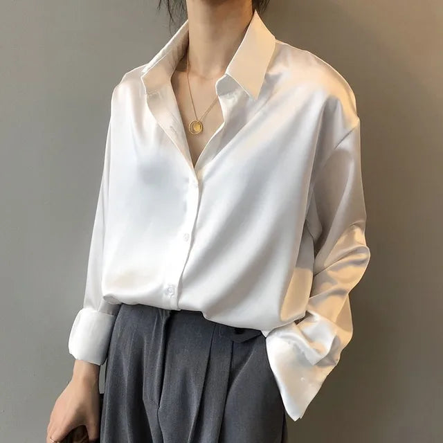 Damen Satinbluse Mit Lässigem Schnitt Und Elegantem Glanz