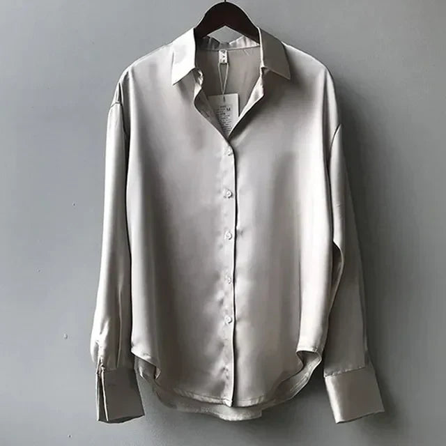 Damen Satinbluse Mit Lässigem Schnitt Und Elegantem Glanz