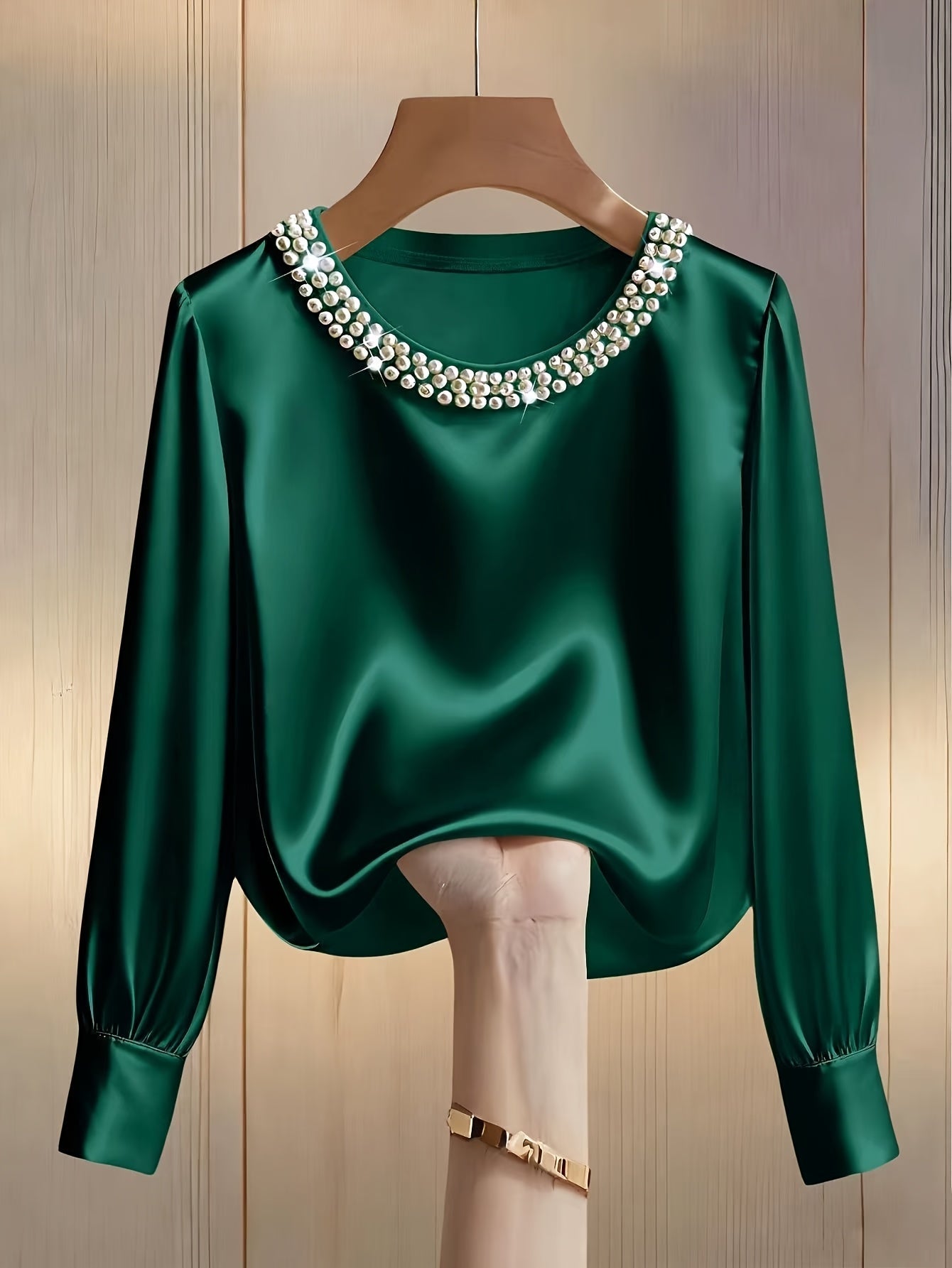 Damen Bluse Mit Satin-Bischofärmeln Und Perlen- und Kristallbesatz